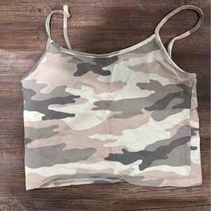 Camo tank